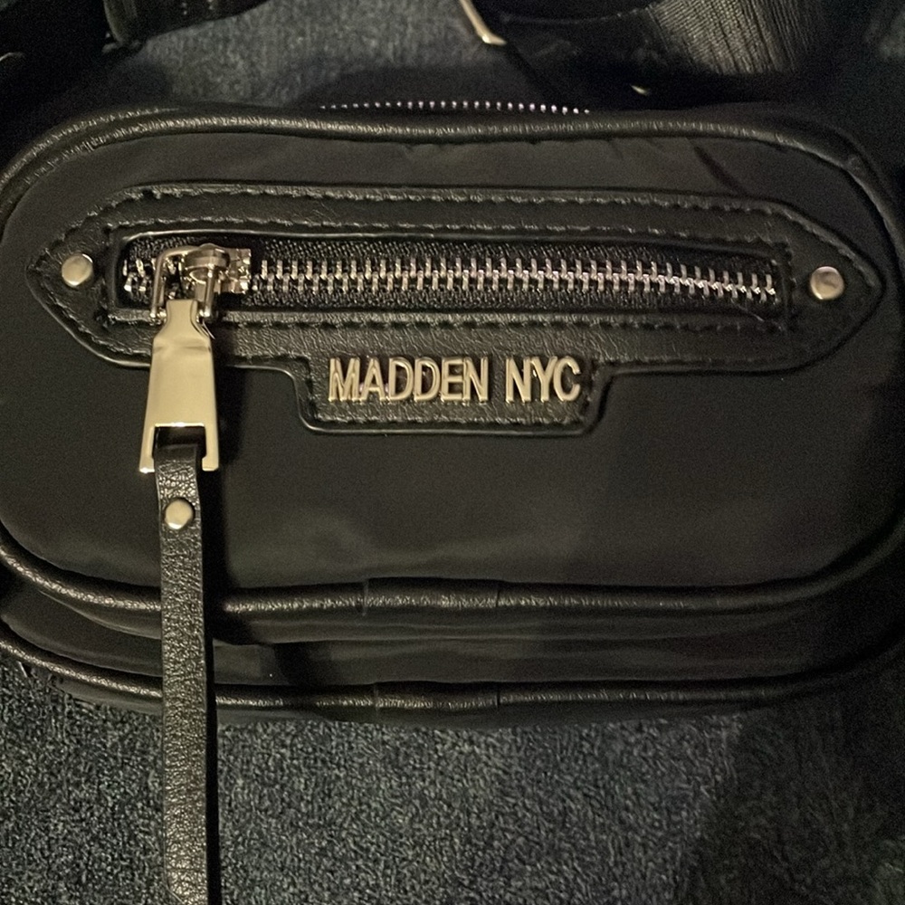 Purse - Picture 2 of 6